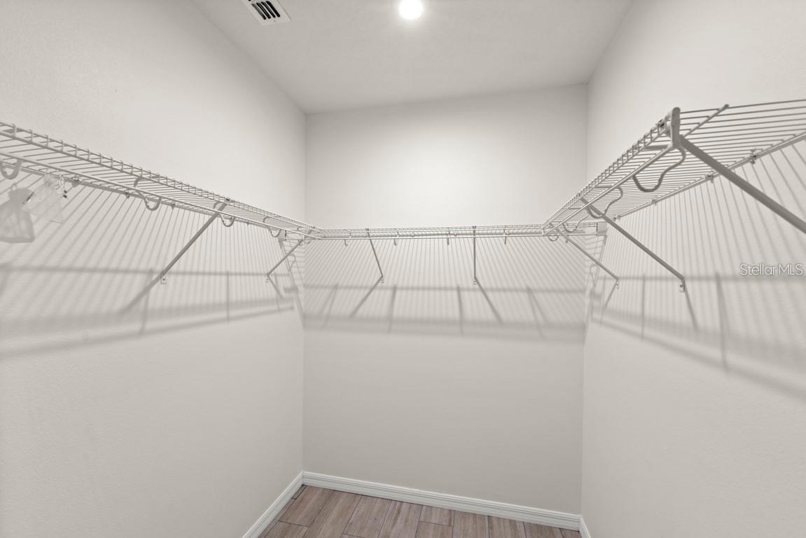 Image 19 of 26 For 588 Meadow Bend Drive