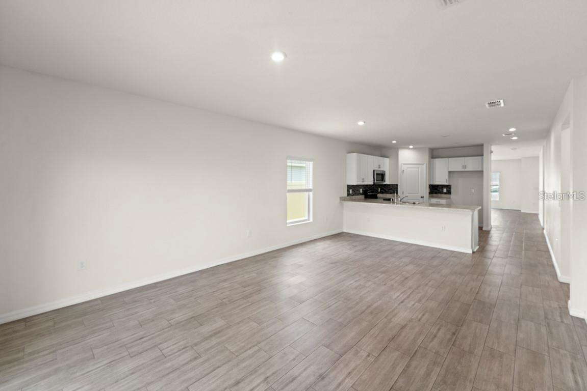 Image 9 of 26 For 588 Meadow Bend Drive