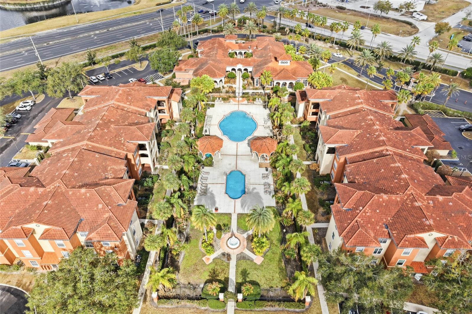 Image 32 of 33 For 5512 Metrowest Boulevard 201