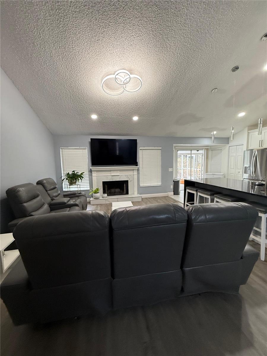 Image 10 of 30 For 7736 Rollingridge Court