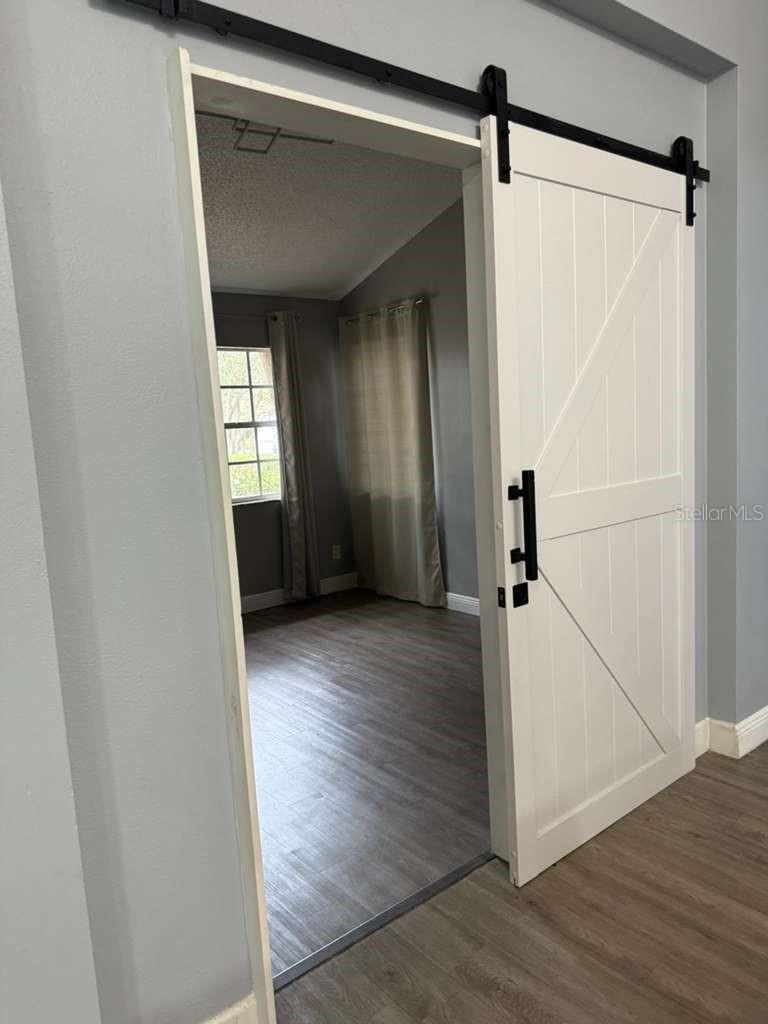 Image 21 of 30 For 7736 Rollingridge Court