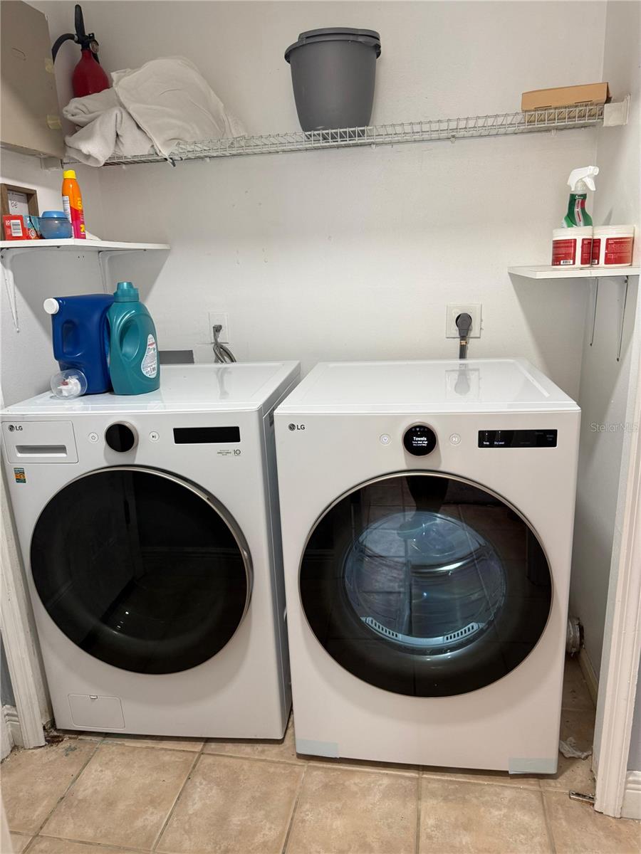 Image 26 of 30 For 7736 Rollingridge Court