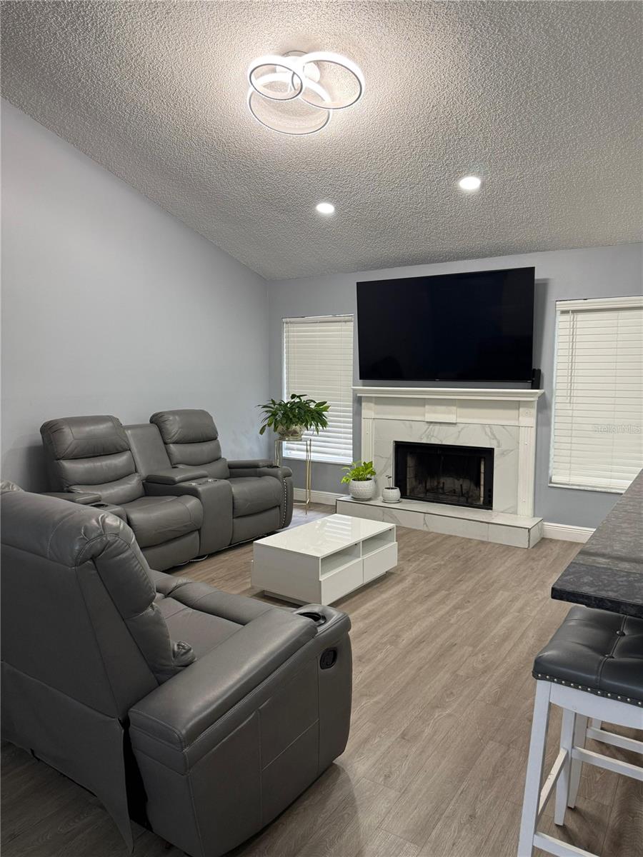 Image 8 of 30 For 7736 Rollingridge Court