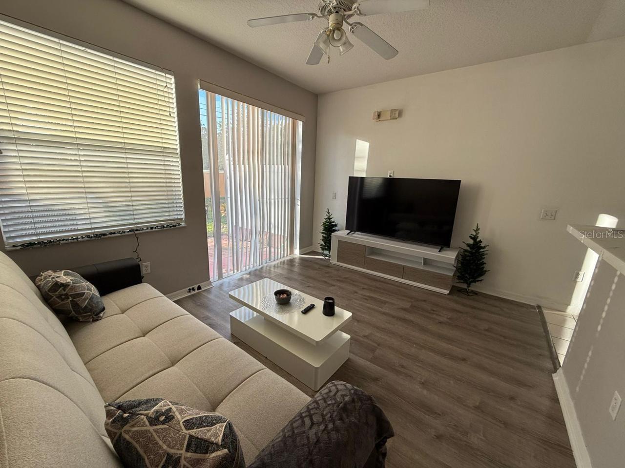 Image 4 of 17 For 5210 Paradise Cay Circle