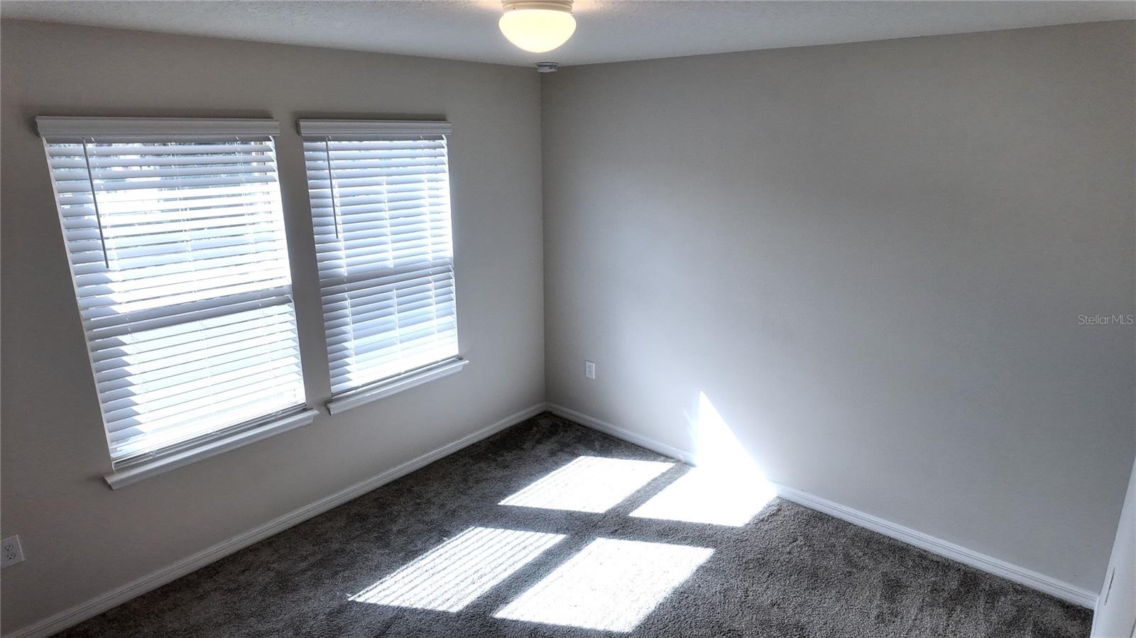 Image 13 of 18 For 5064 Caspian St