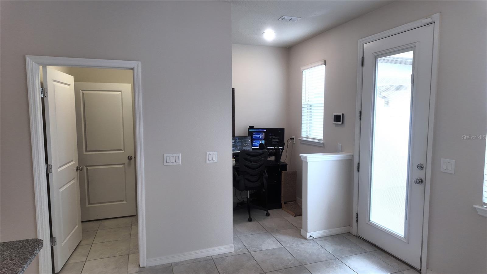 Image 8 of 18 For 5064 Caspian St