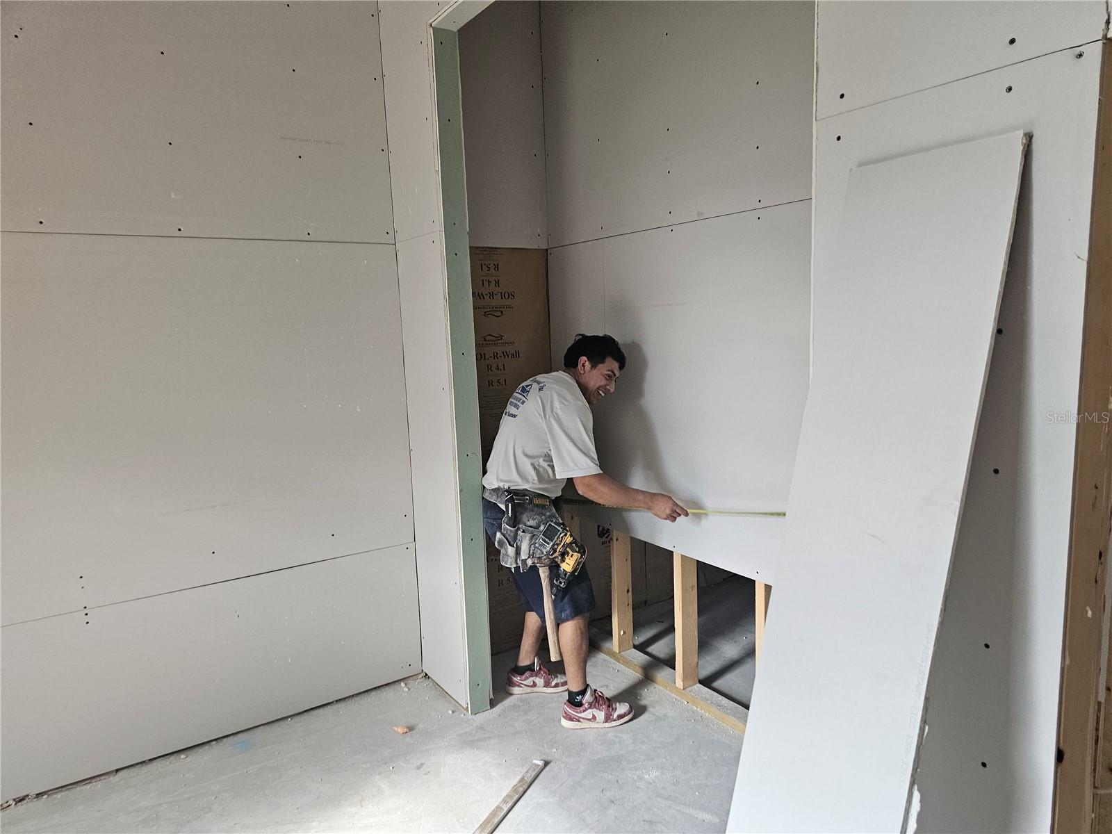 Image 11 of 26 For 292 Gardenia Road