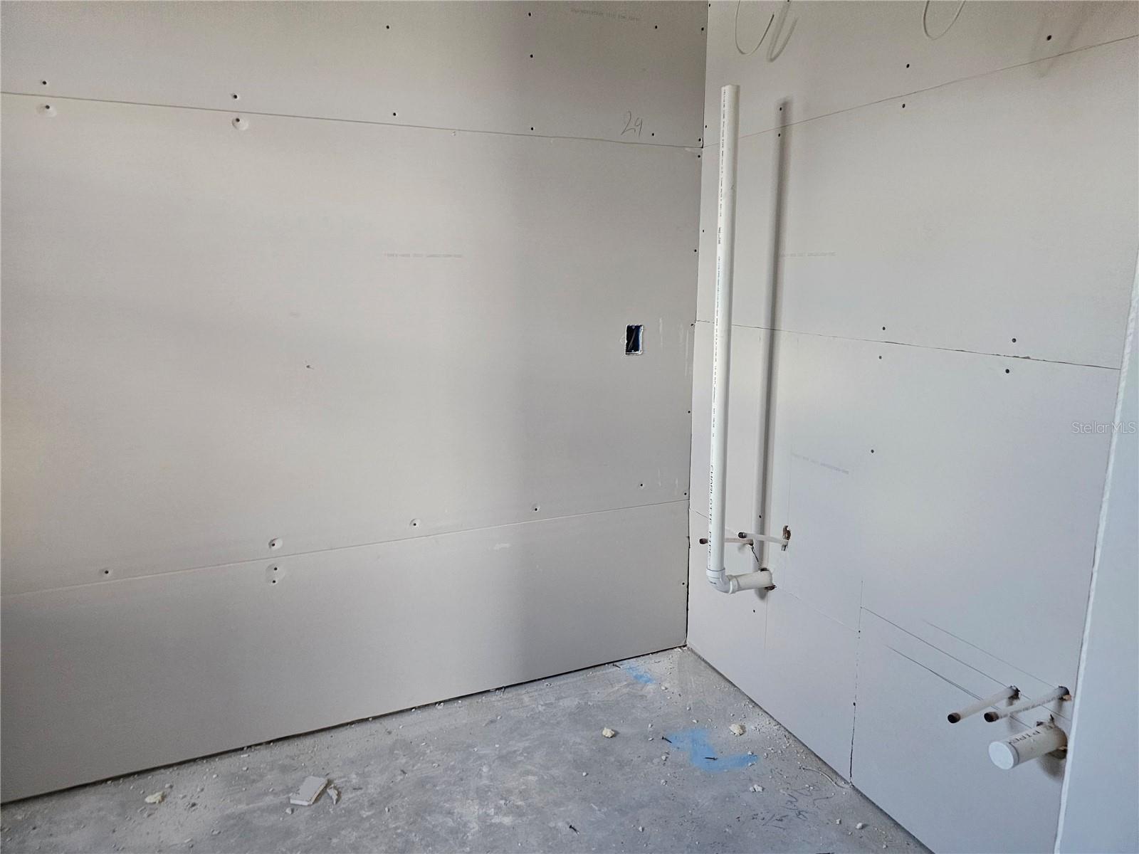 Image 9 of 26 For 292 Gardenia Road