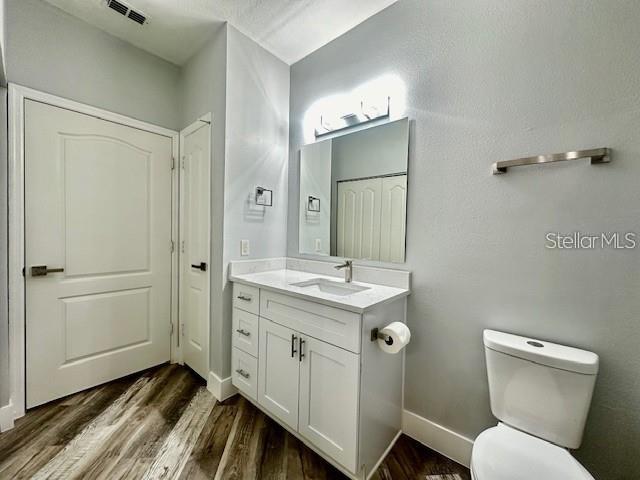 Image 12 of 21 For 8818 Villa View Circle 203