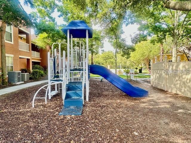 Image 19 of 21 For 8818 Villa View Circle 203