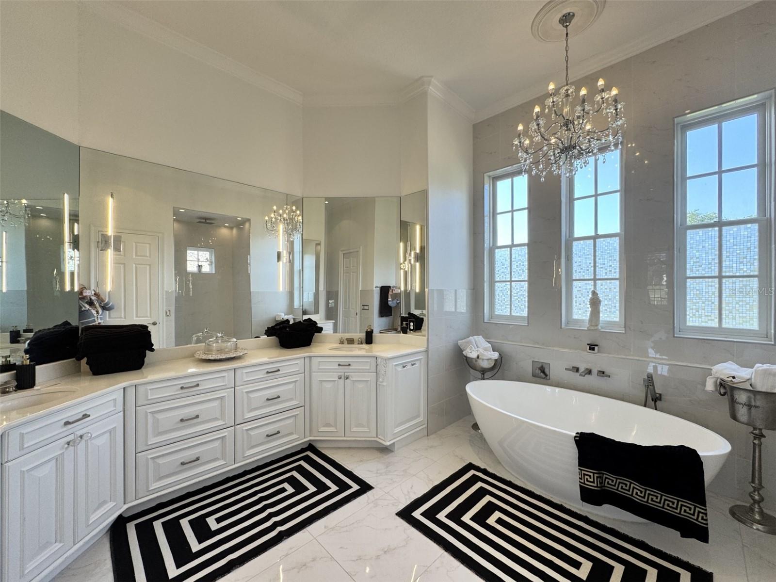 Image 19 of 35 For 307 Acadia Lane