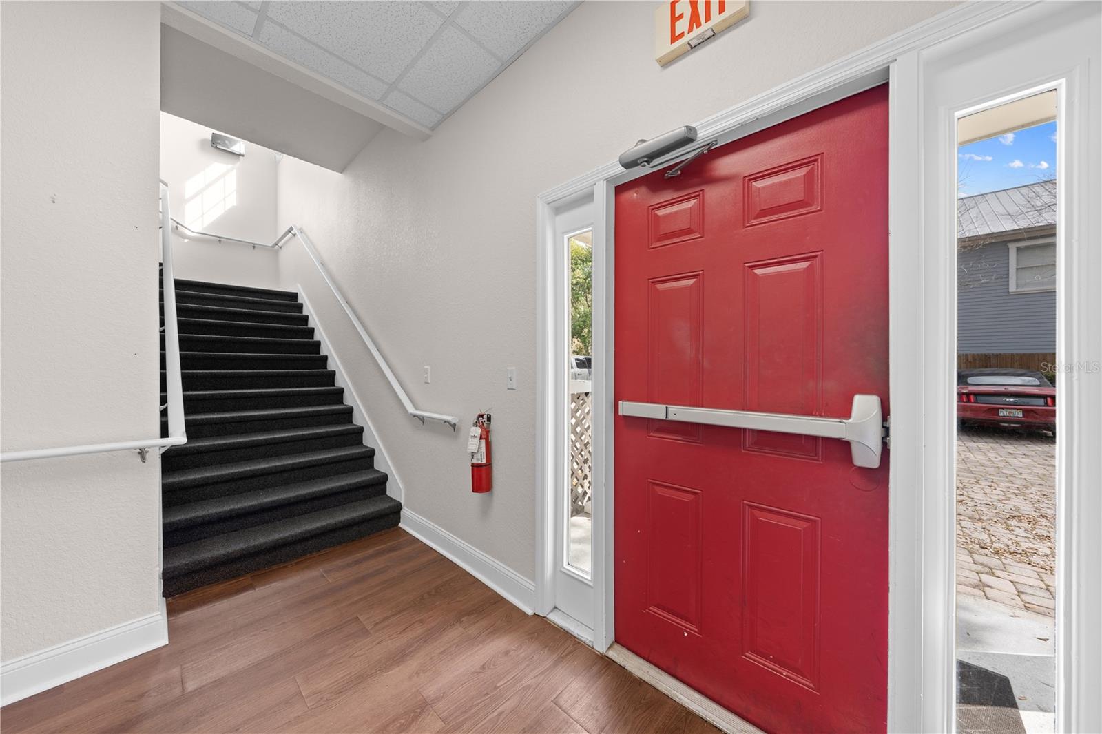 Image 11 of 50 For 815 Mabbette St  101