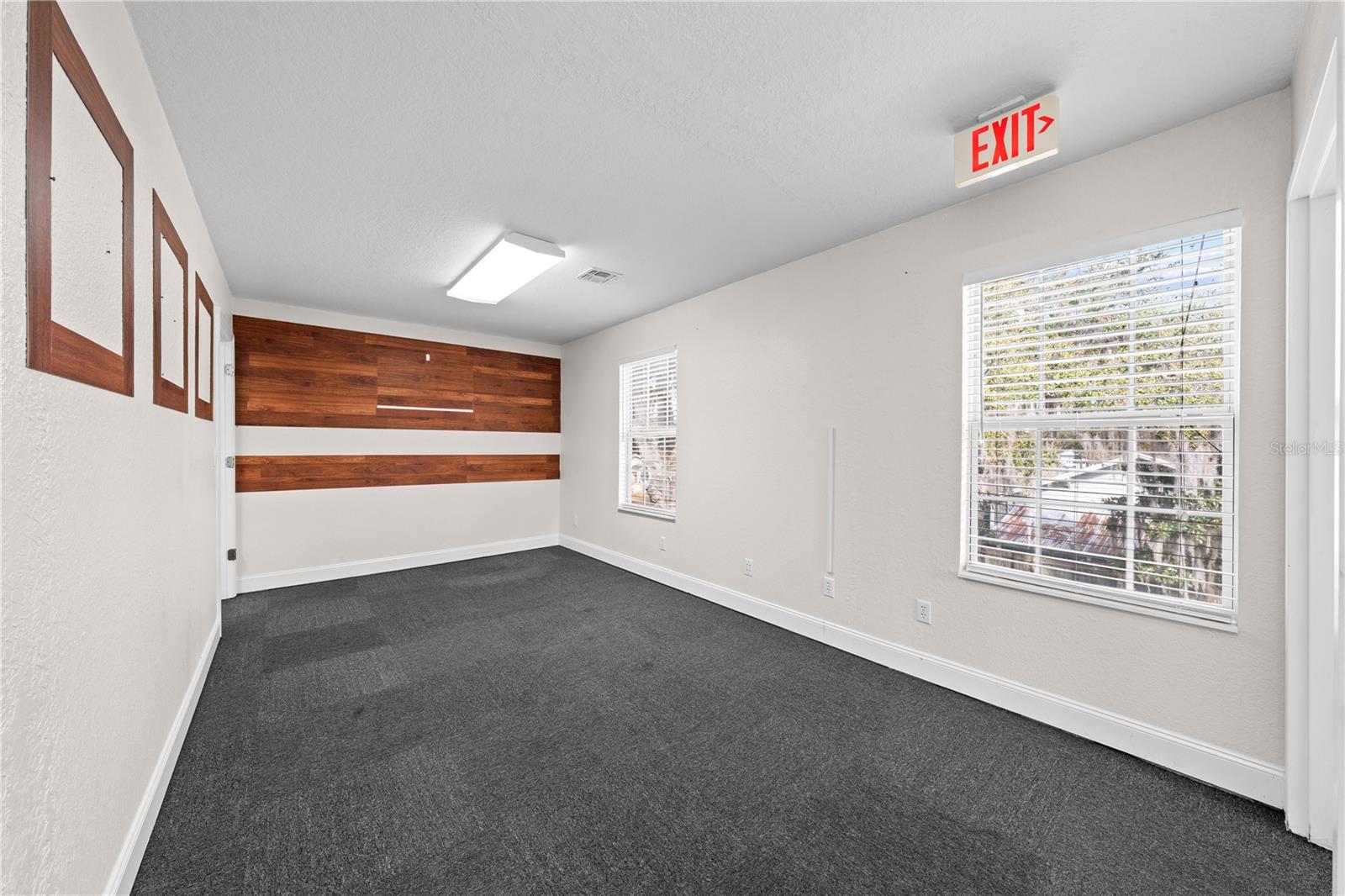 Image 18 of 50 For 815 Mabbette St  101