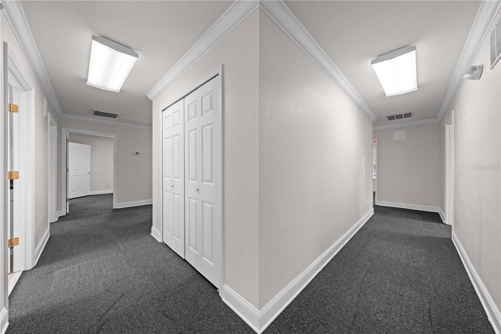 Image 20 of 50 For 815 Mabbette St  101