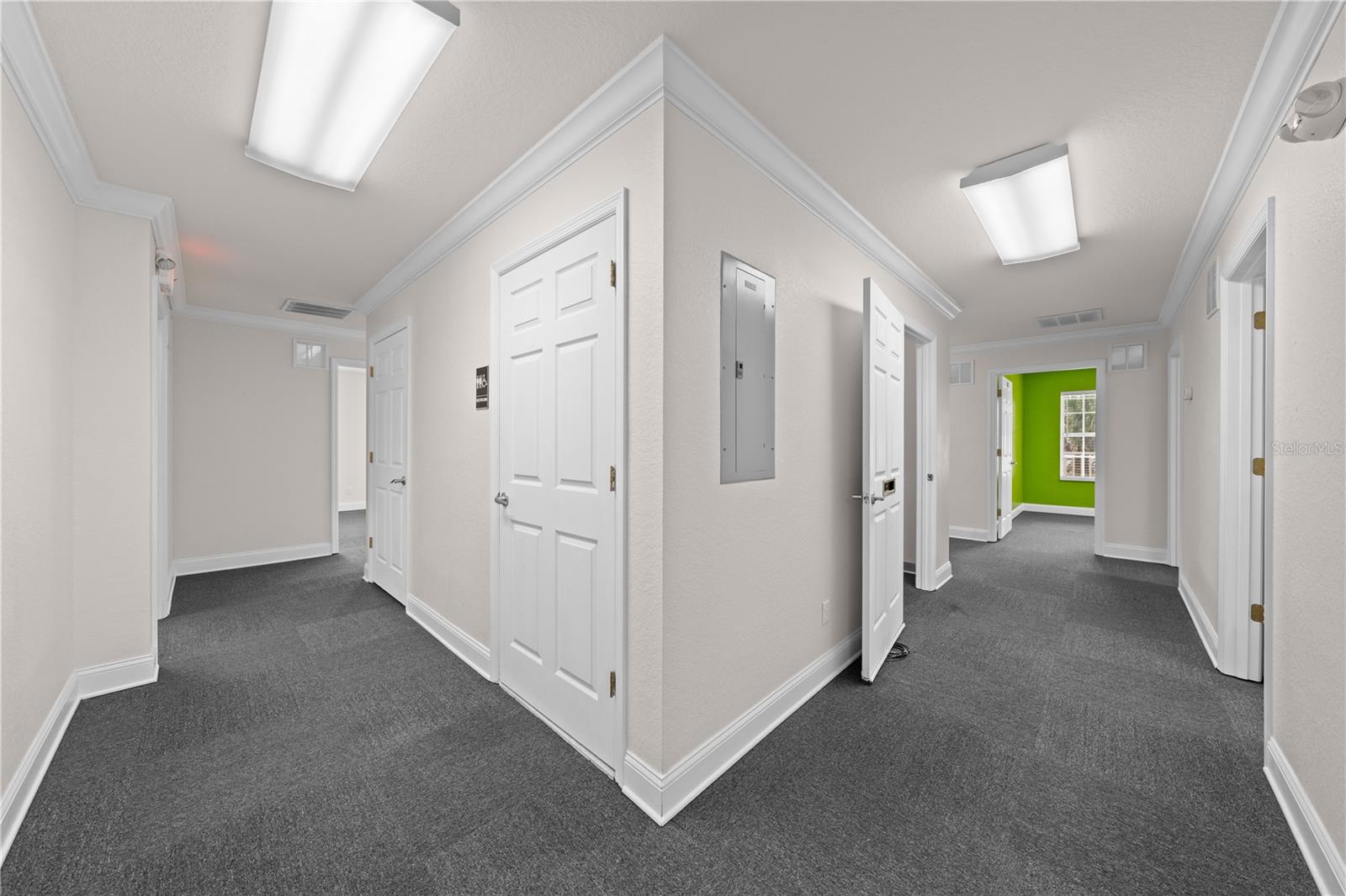 Image 21 of 50 For 815 Mabbette St  101