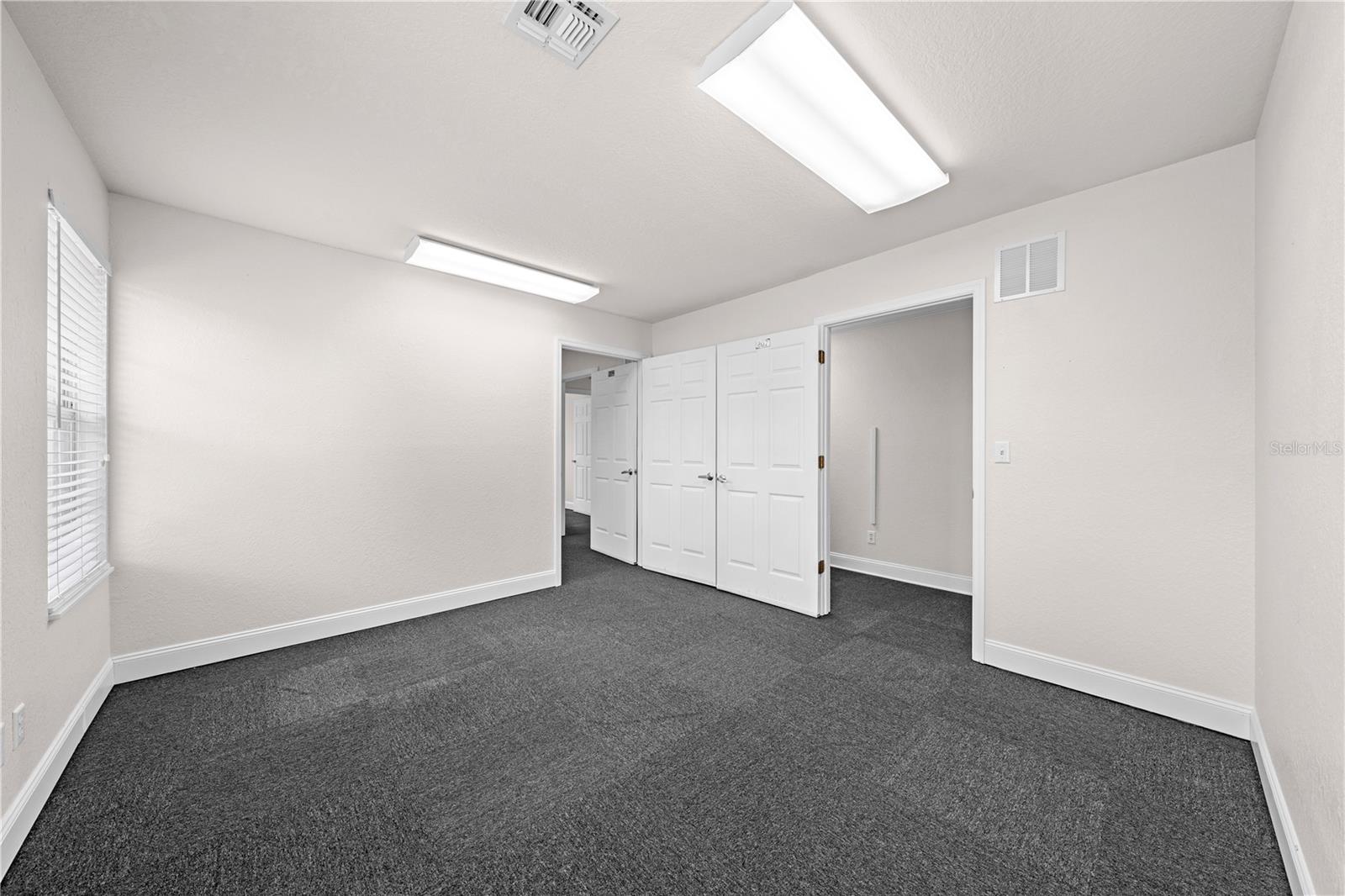 Image 27 of 50 For 815 Mabbette St  101