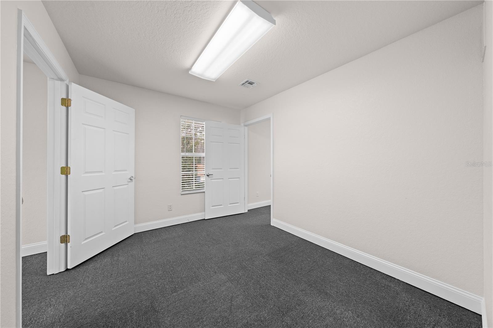 Image 33 of 50 For 815 Mabbette St  101