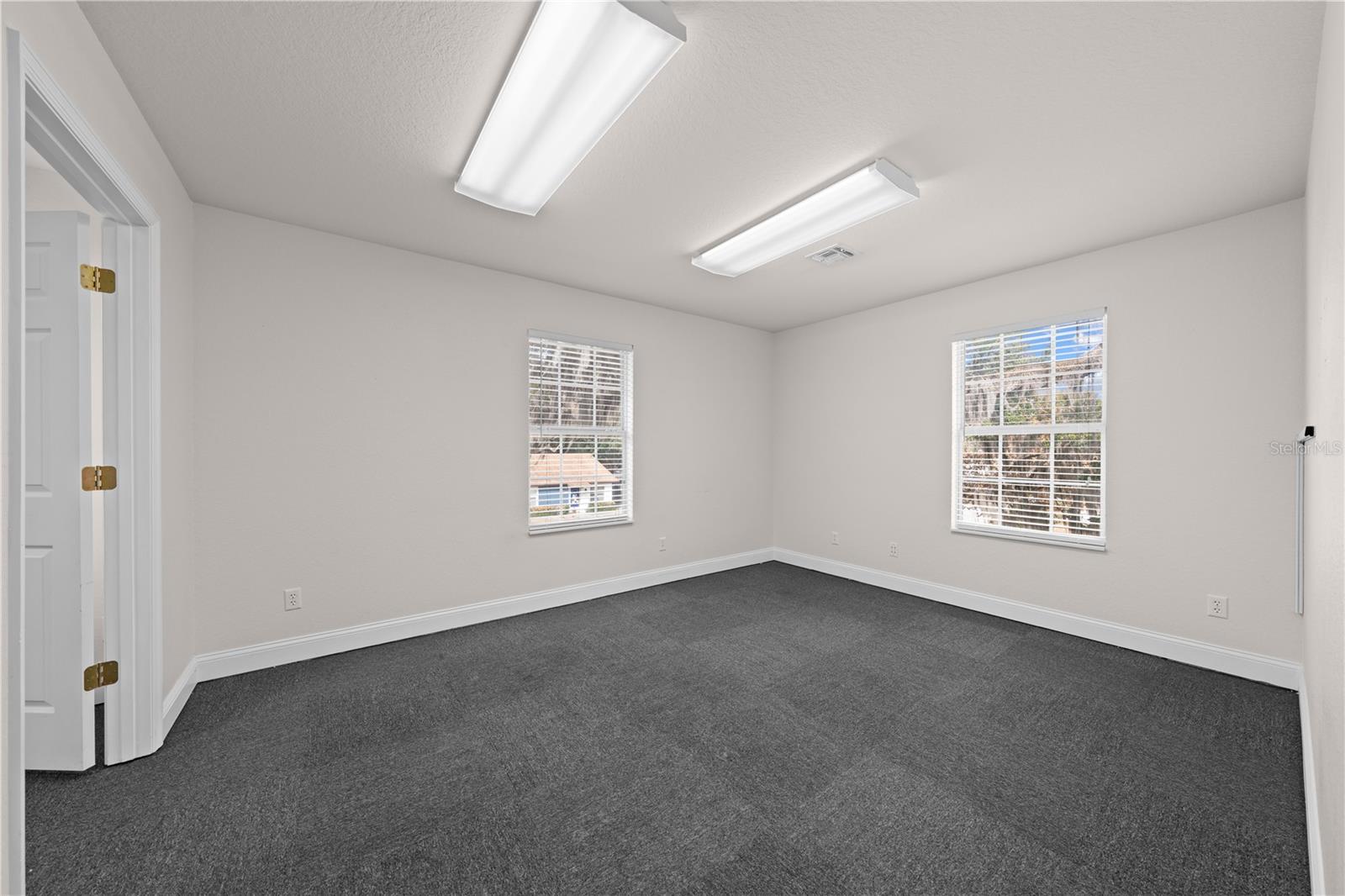 Image 37 of 50 For 815 Mabbette St  101