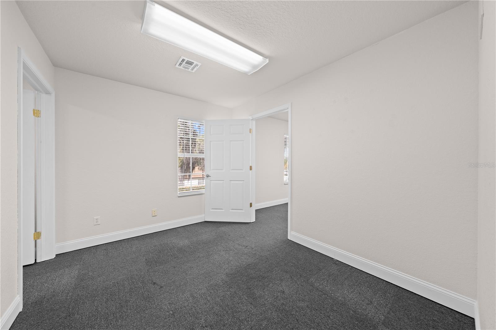 Image 38 of 50 For 815 Mabbette St  101