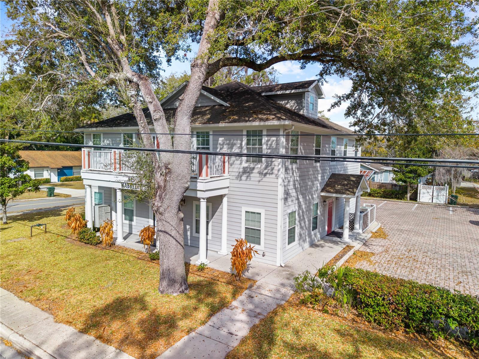 Image 4 of 50 For 815 Mabbette St  101