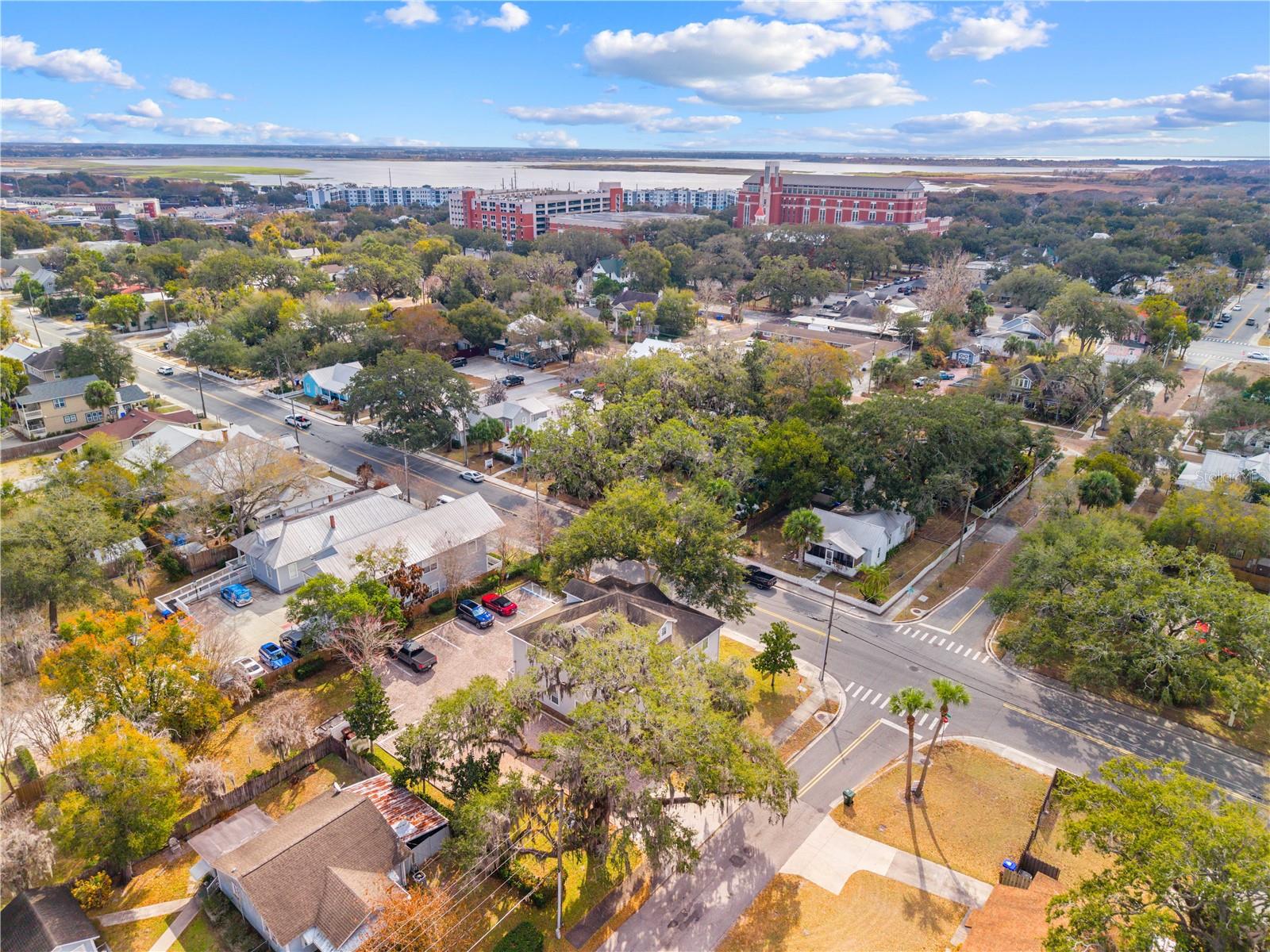 Image 49 of 50 For 815 Mabbette St  101