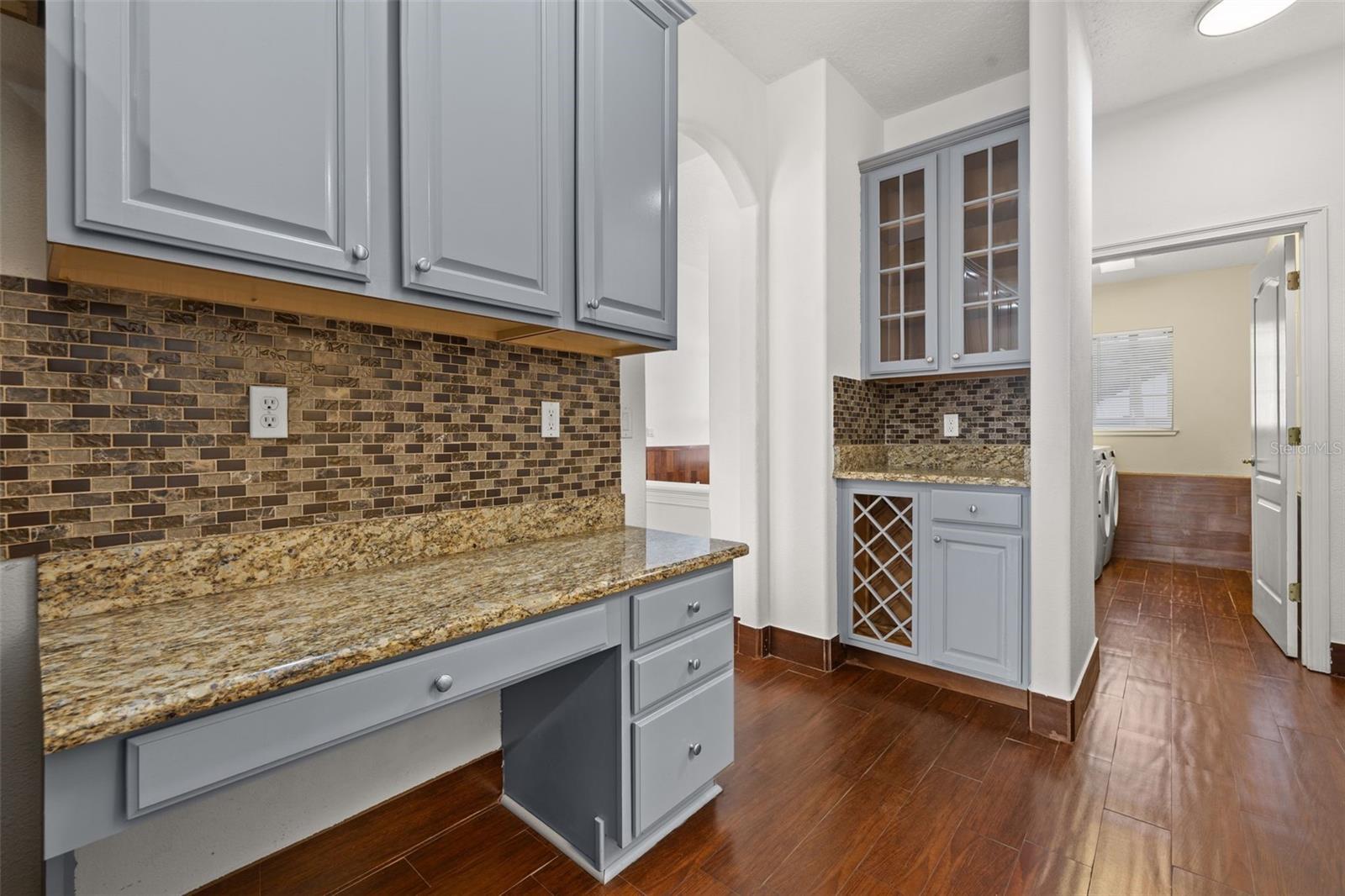 Image 20 of 65 For 9484 Walnut Crest Drive