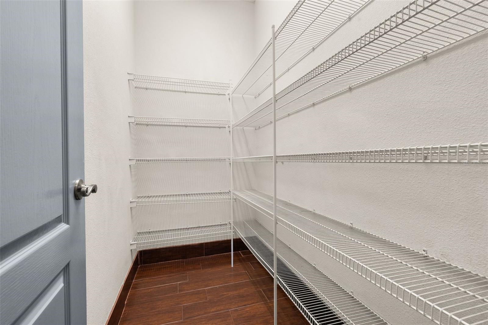 Image 21 of 65 For 9484 Walnut Crest Drive