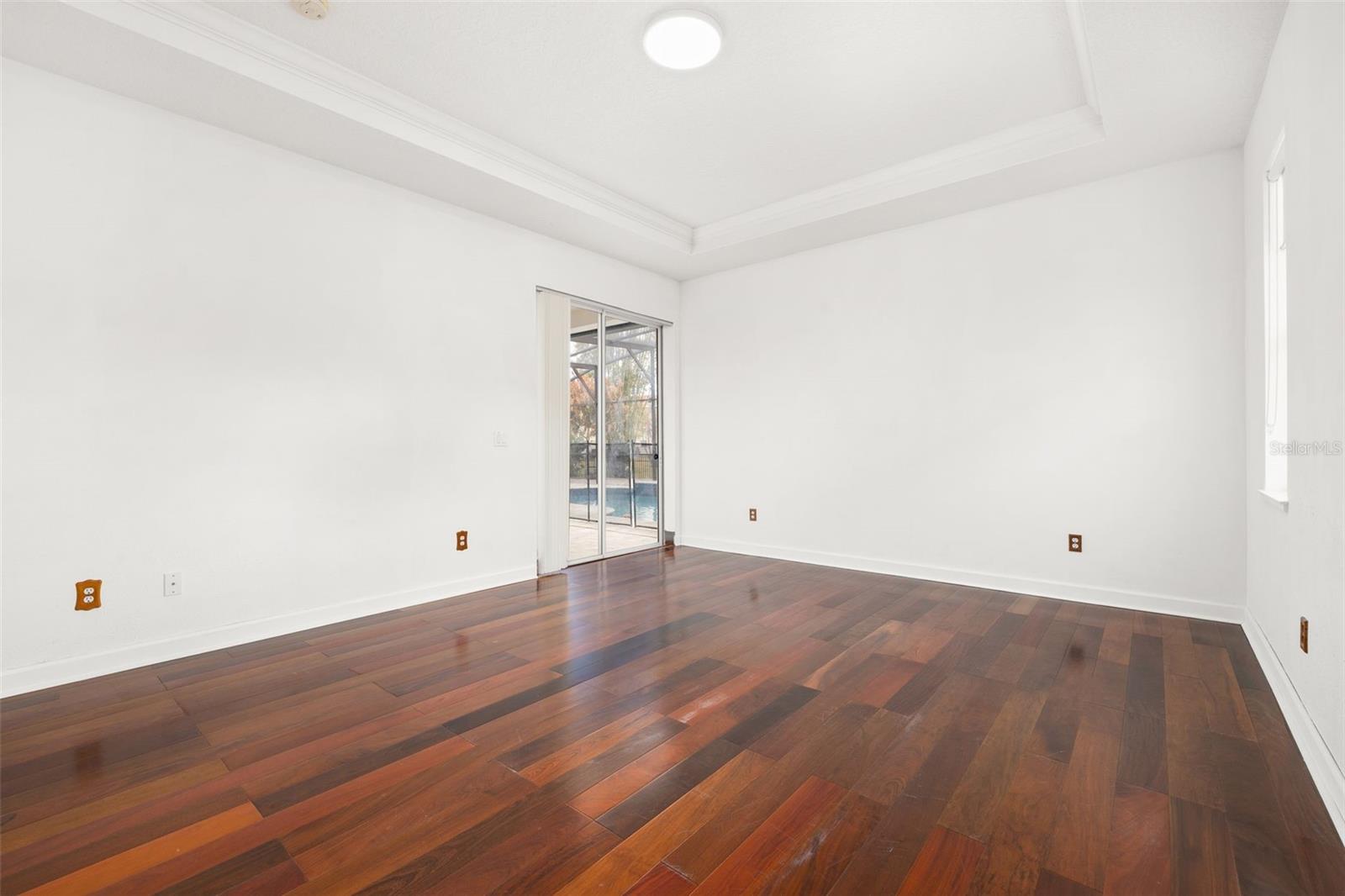 Image 23 of 65 For 9484 Walnut Crest Drive