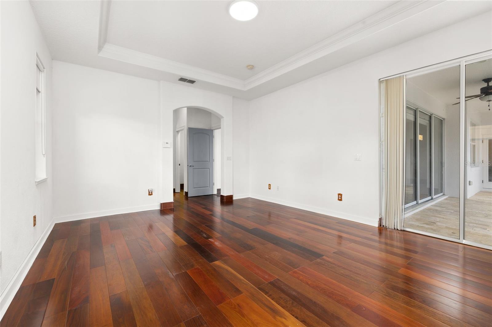 Image 24 of 65 For 9484 Walnut Crest Drive