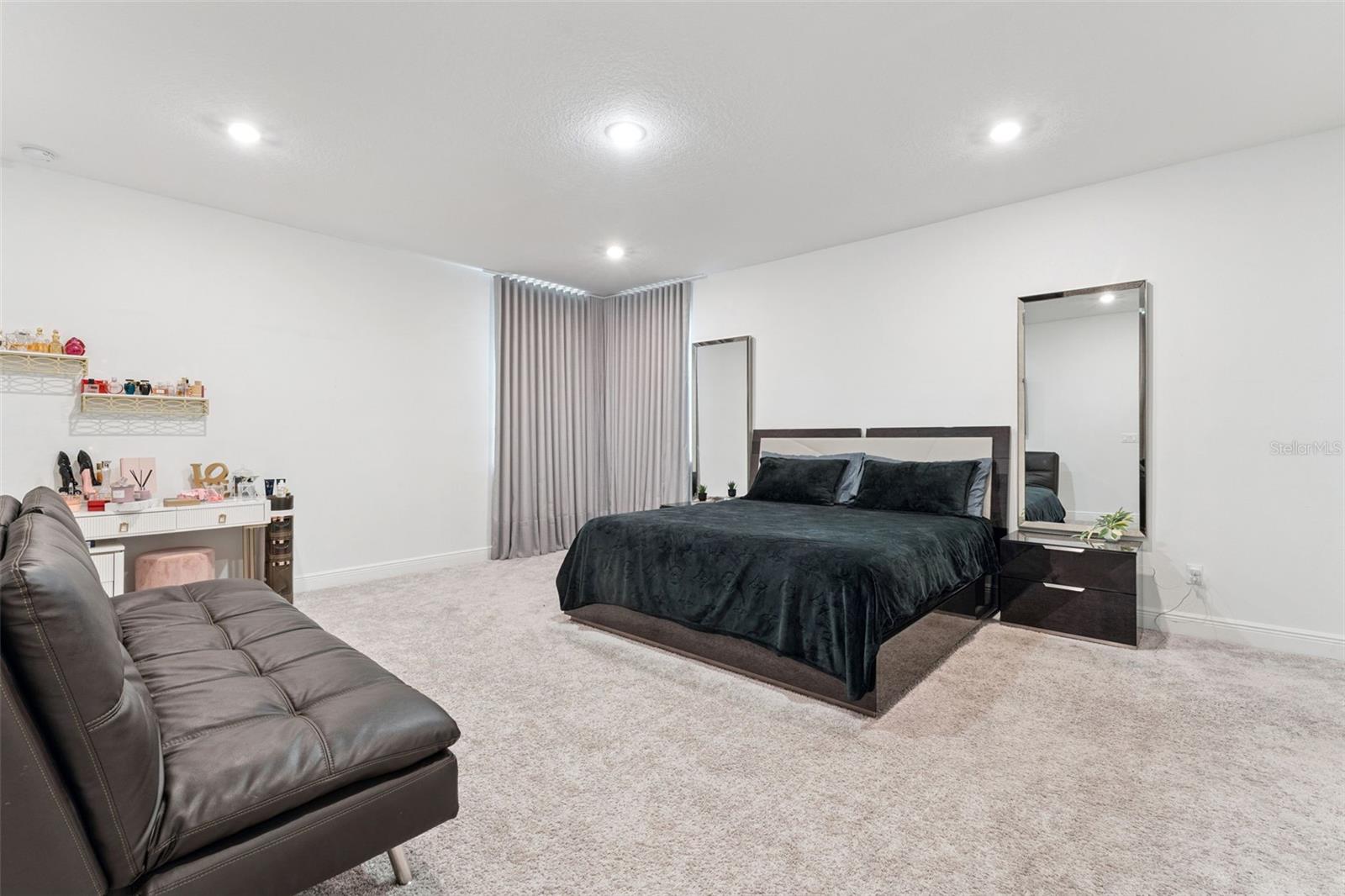 Image 16 of 36 For 16548 Raven Rock Place