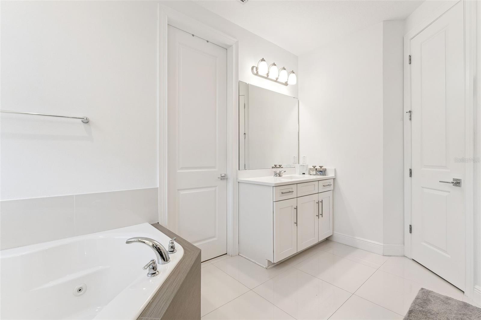 Image 18 of 36 For 16548 Raven Rock Place