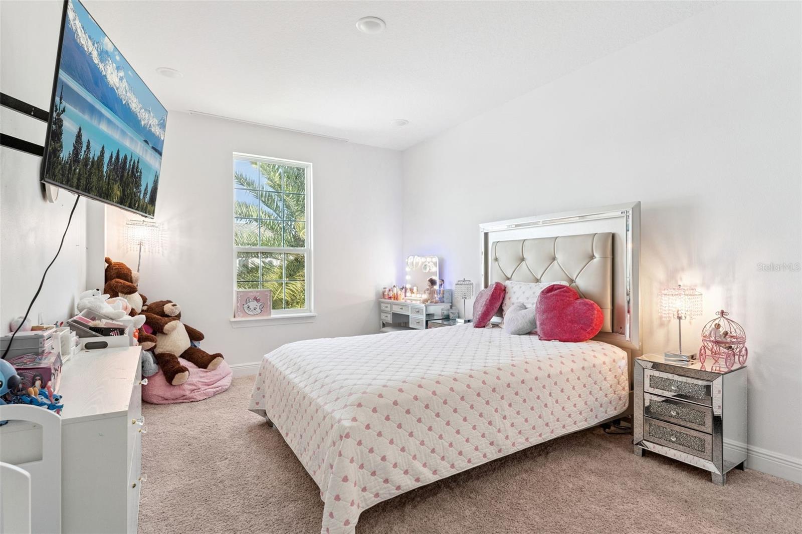 Image 21 of 36 For 16548 Raven Rock Place