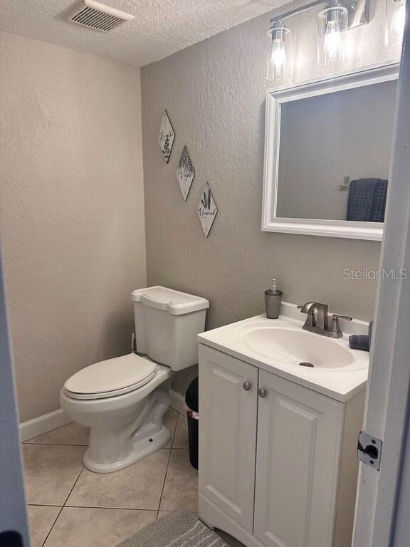 Image 15 of 18 For 8804 Bay Vista Court