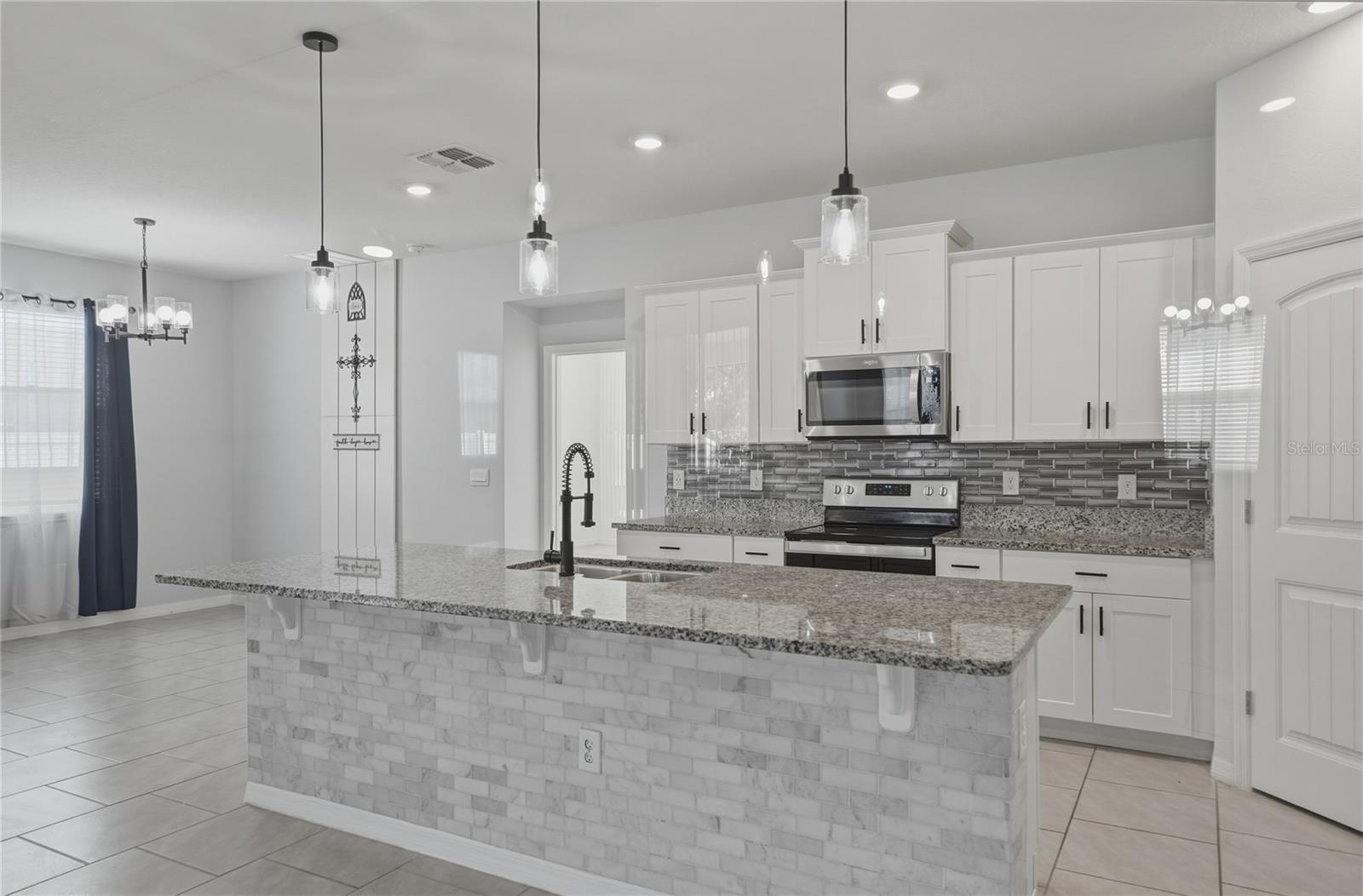 Image 23 of 65 For 1636 Barberry Drive