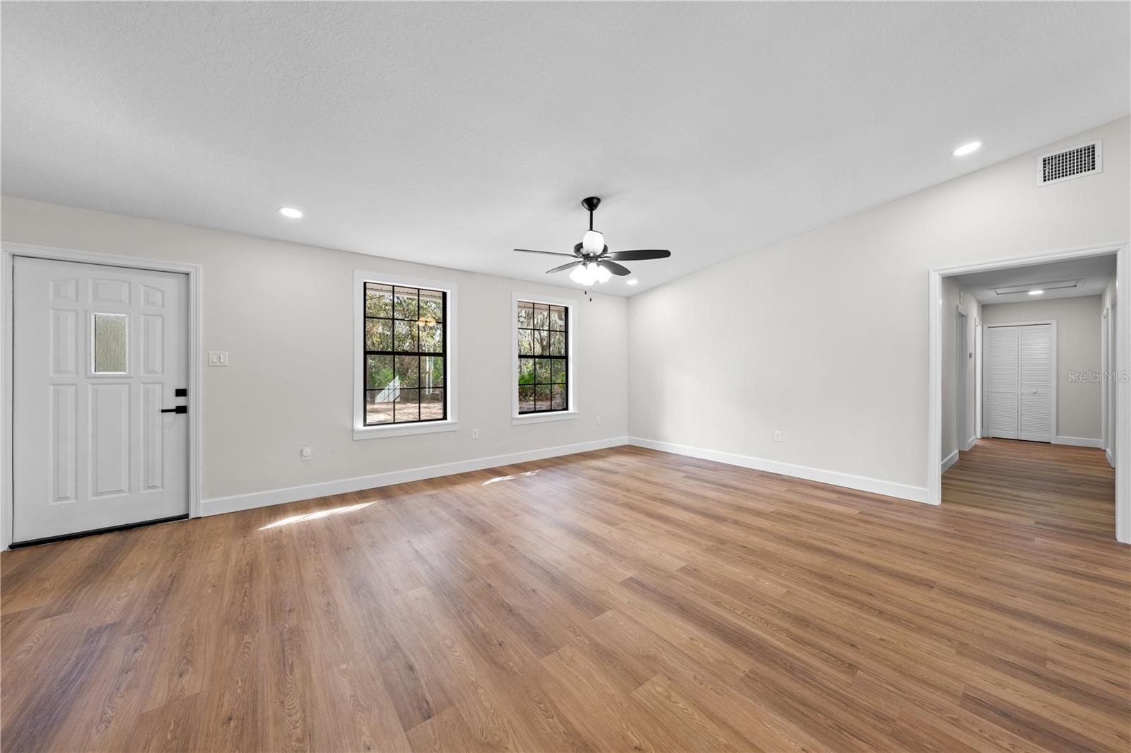 Image 11 of 51 For 5824 Dease Rd