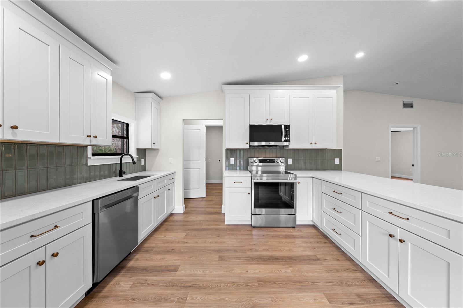 Image 16 of 51 For 5824 Dease Rd