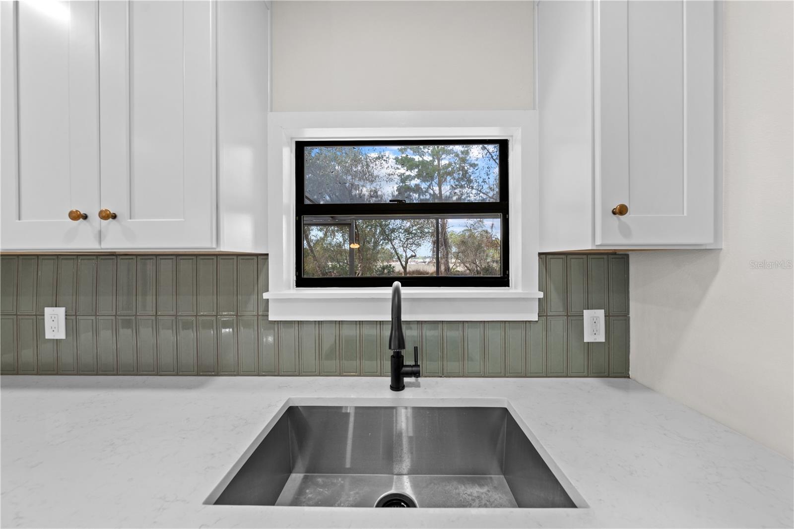 Image 19 of 51 For 5824 Dease Rd