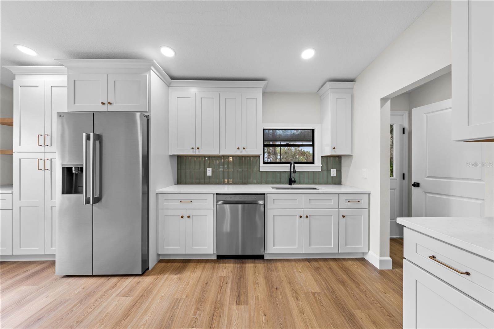 Image 22 of 51 For 5824 Dease Rd