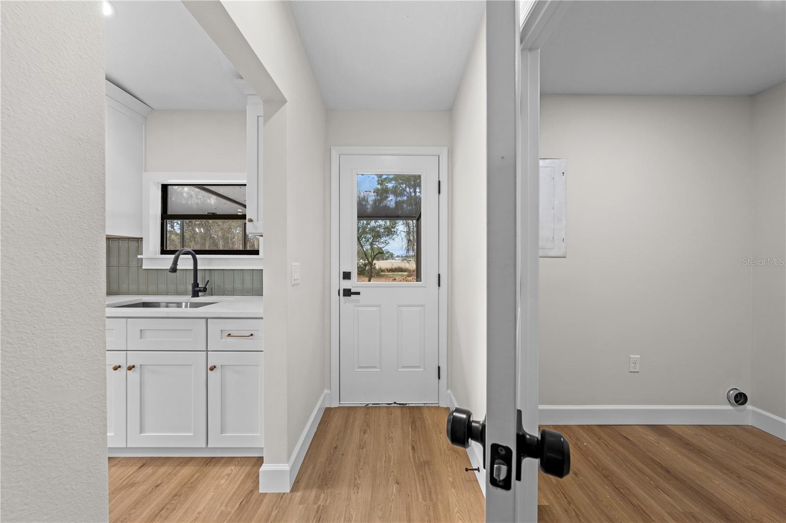 Image 24 of 51 For 5824 Dease Rd