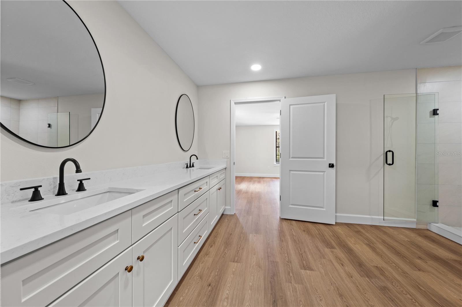 Image 28 of 51 For 5824 Dease Rd