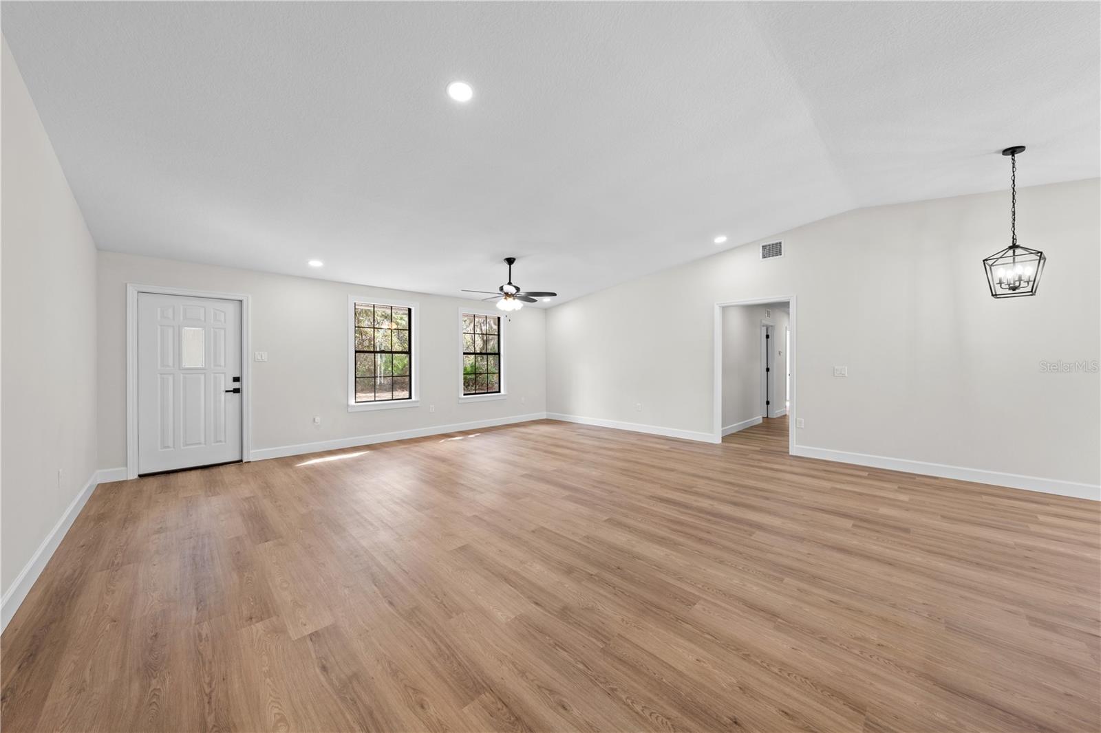 Image 8 of 51 For 5824 Dease Rd