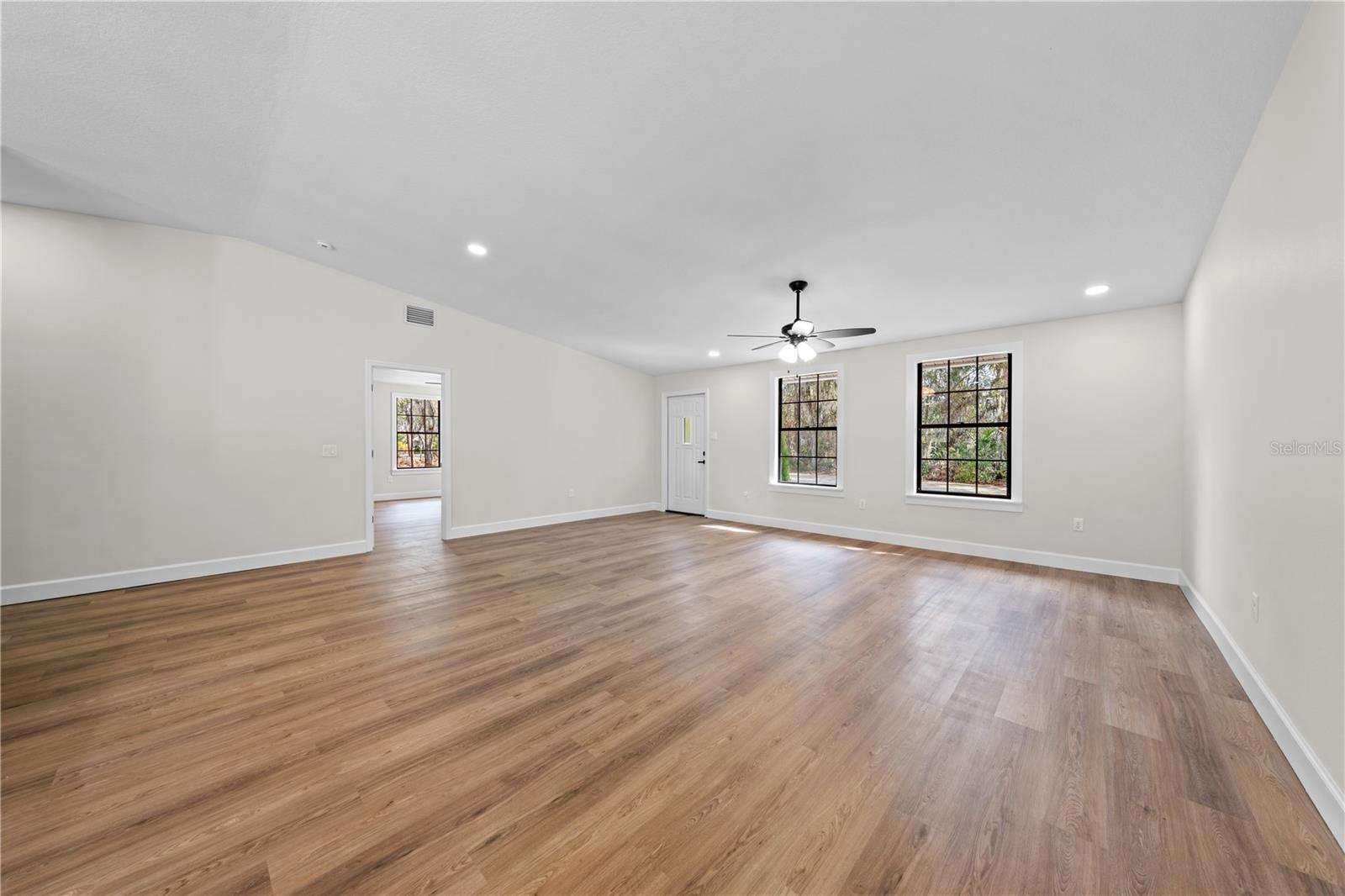 Image 9 of 51 For 5824 Dease Rd