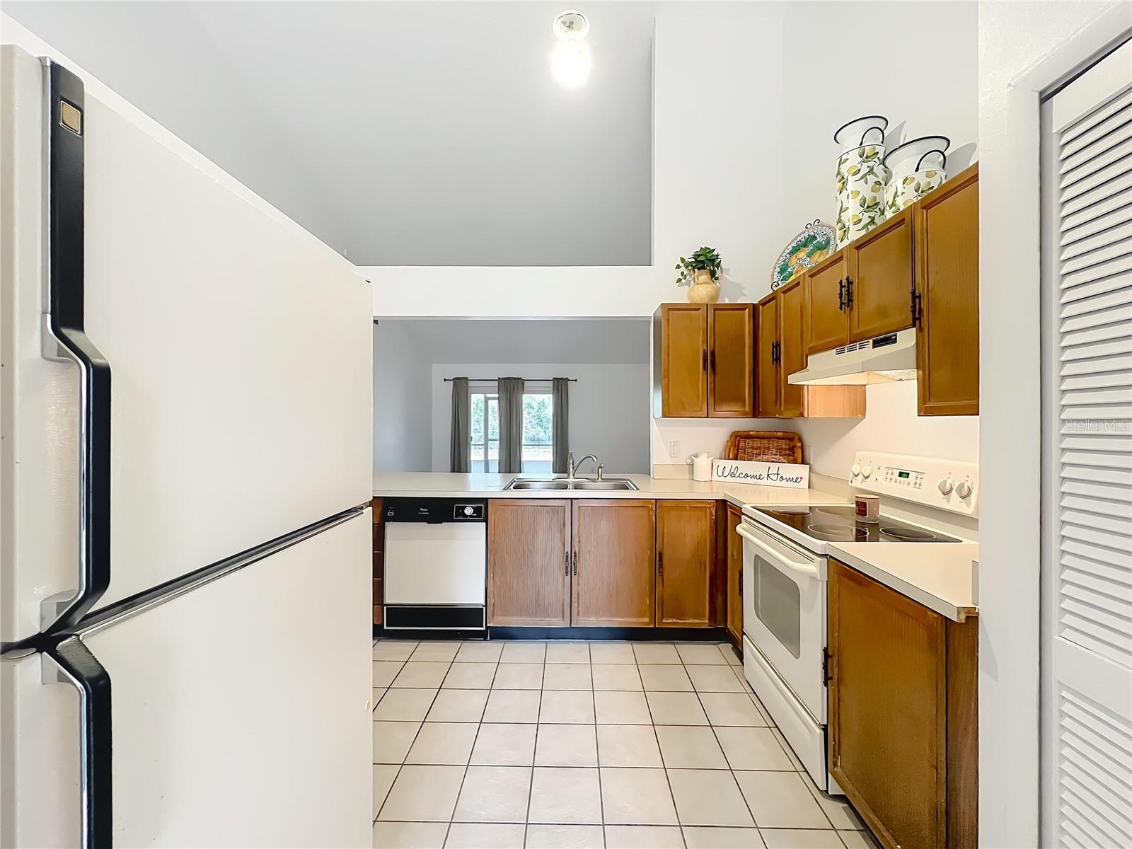 Image 14 of 49 For 9467 Lake Lotta Circle