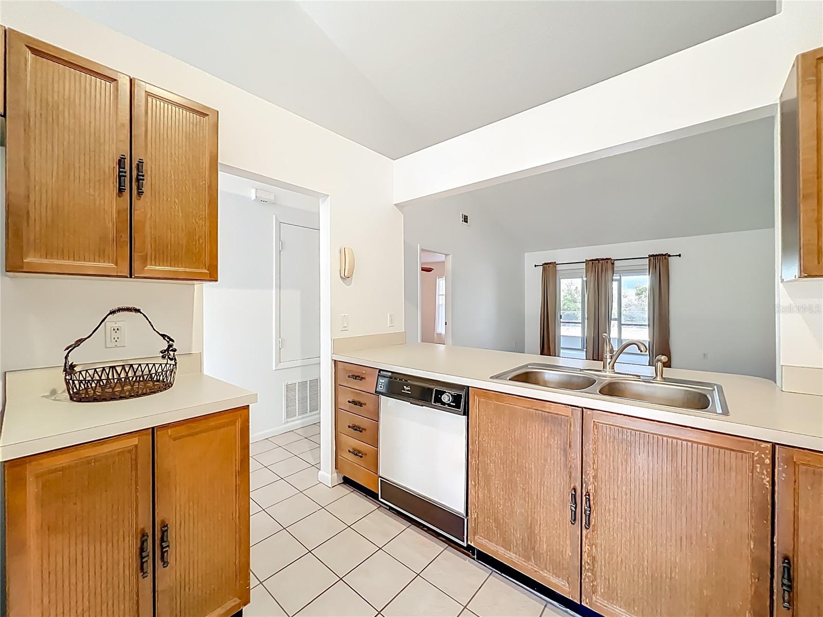 Image 16 of 49 For 9467 Lake Lotta Circle