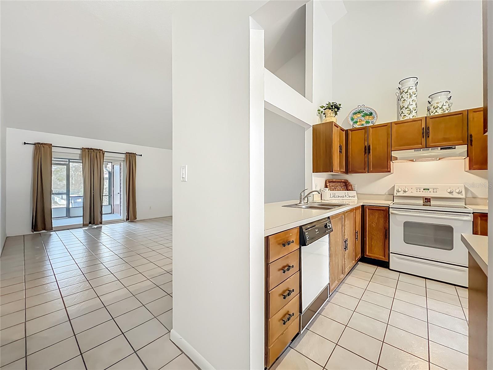 Image 20 of 49 For 9467 Lake Lotta Circle