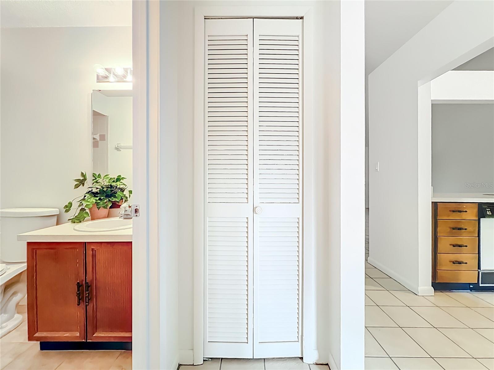 Image 28 of 49 For 9467 Lake Lotta Circle