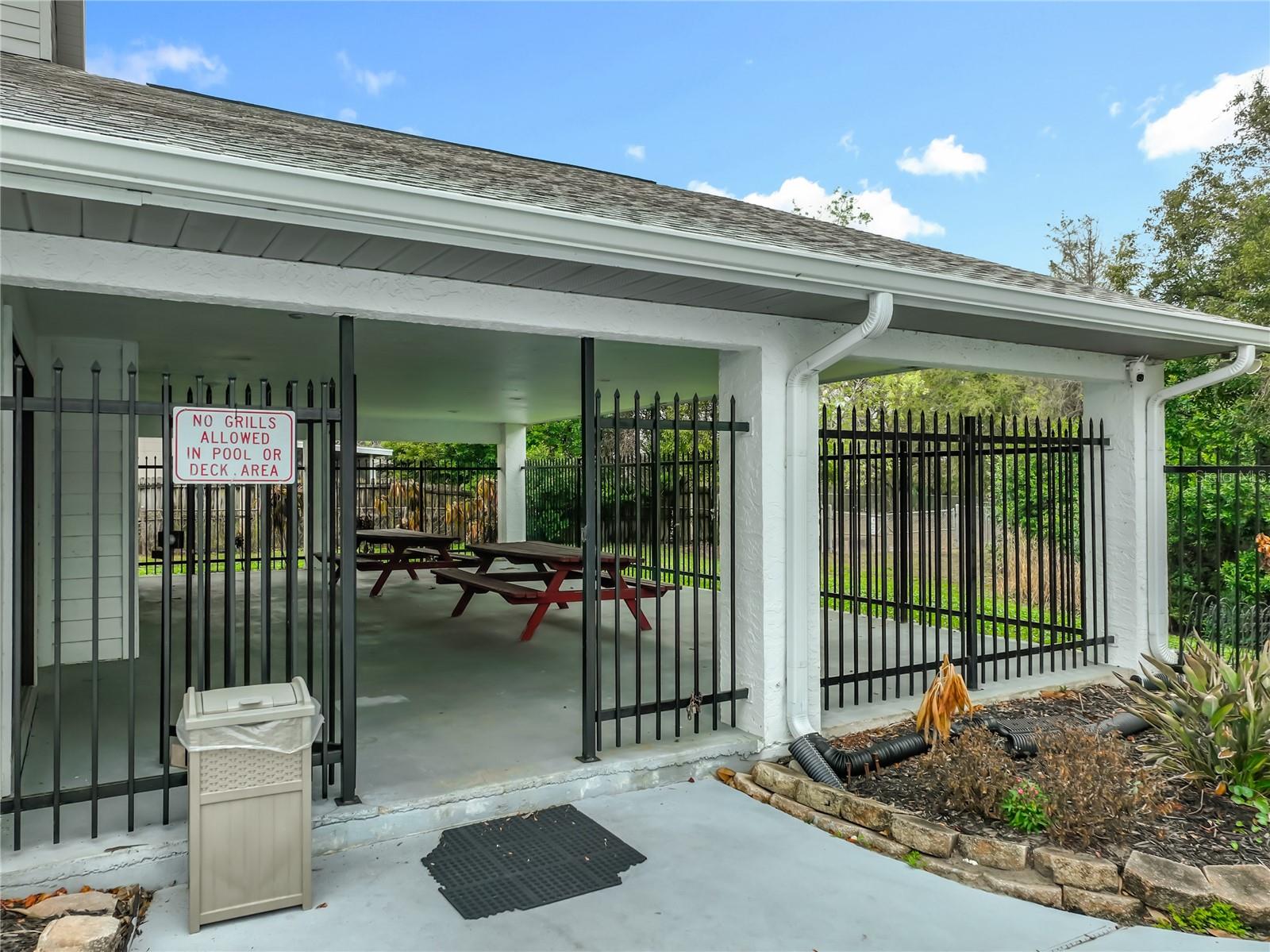 Image 45 of 49 For 9467 Lake Lotta Circle