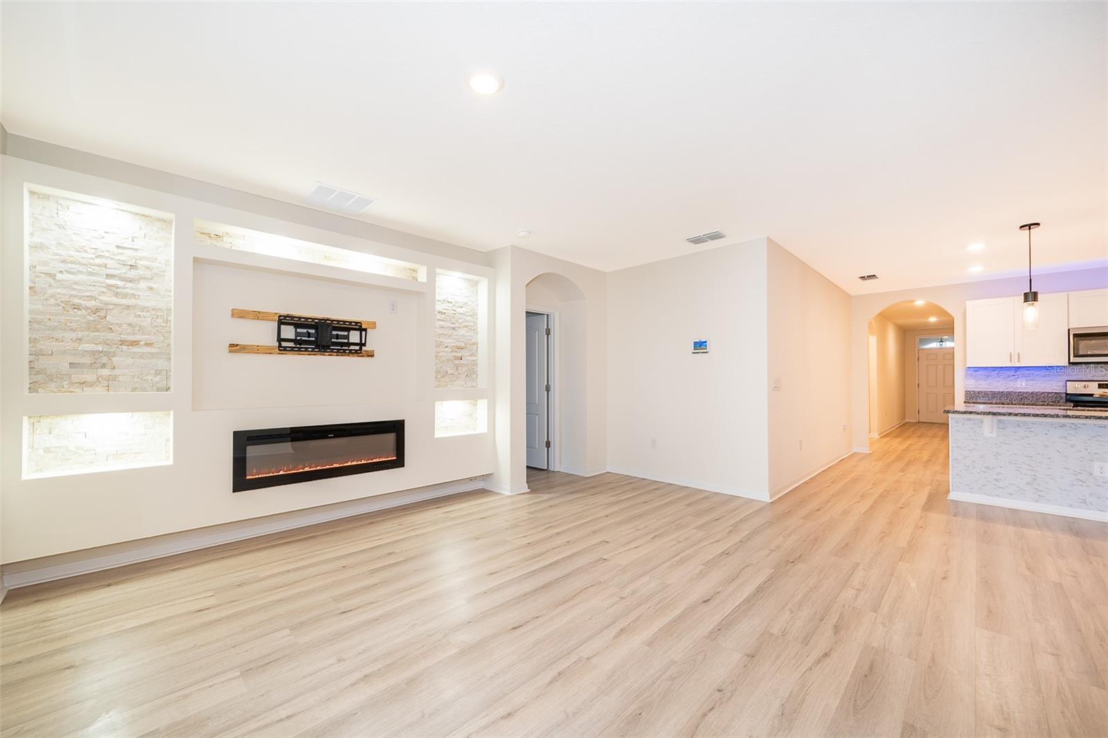 Image 21 of 34 For 1503 Oak Reserve Drive