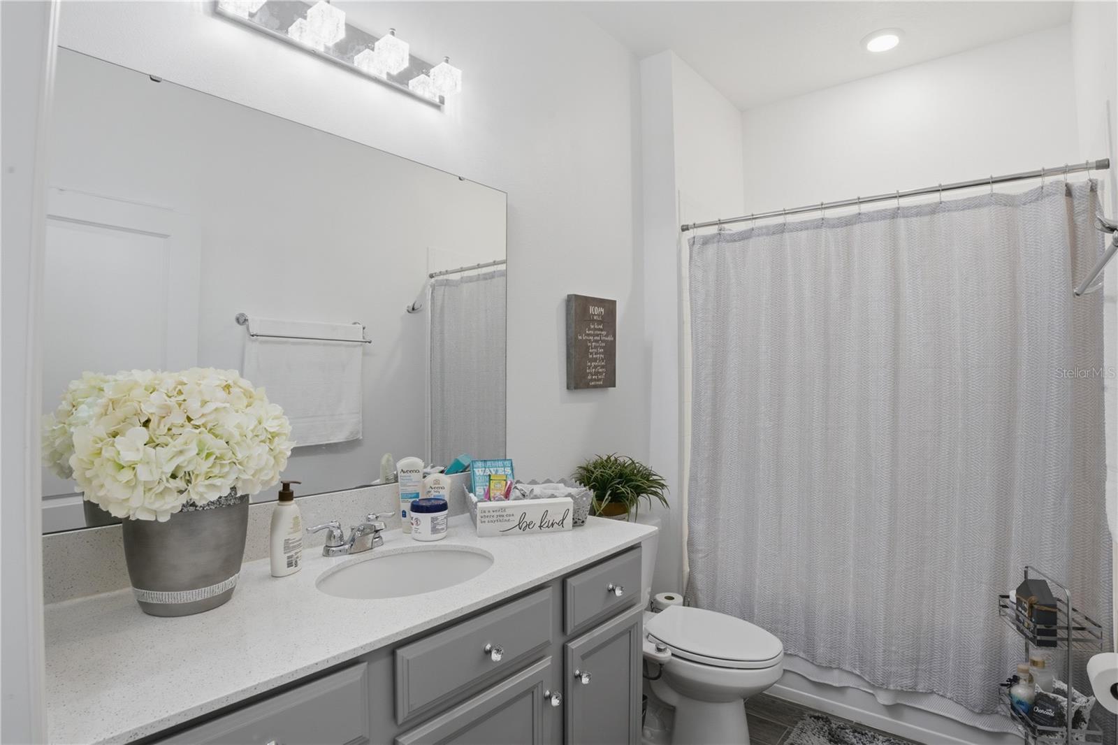 Image 23 of 38 For 500 Watusi Way