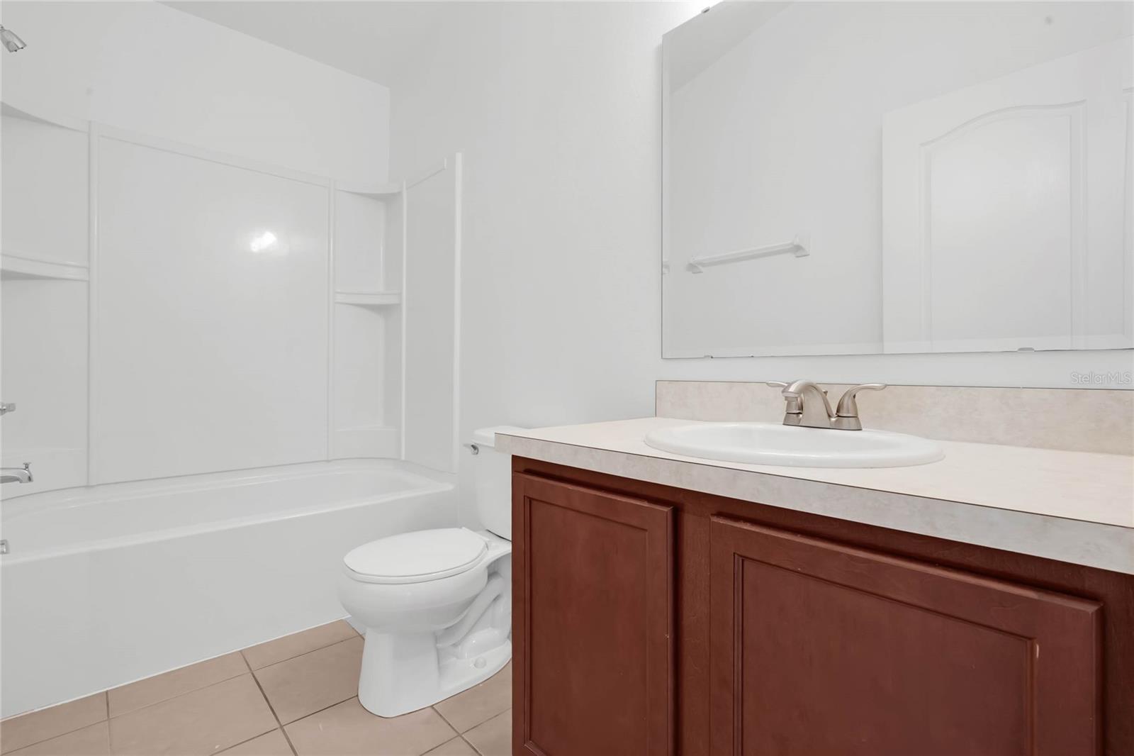 Image 17 of 37 For 10802 Eclipse Lily Way 50a